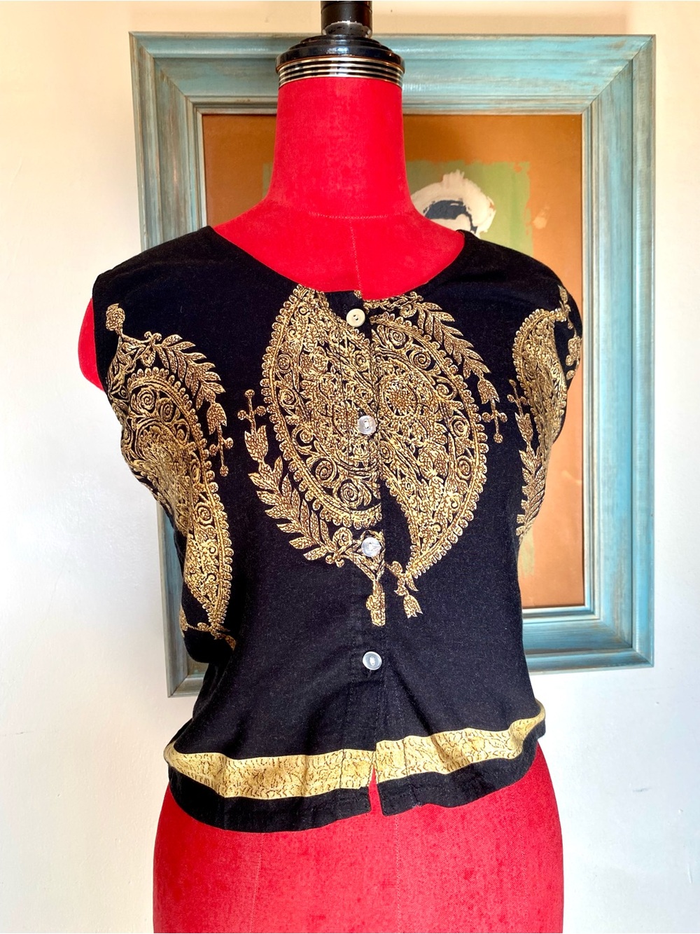Black & Gold Vintage Sleeveless Women's Top
